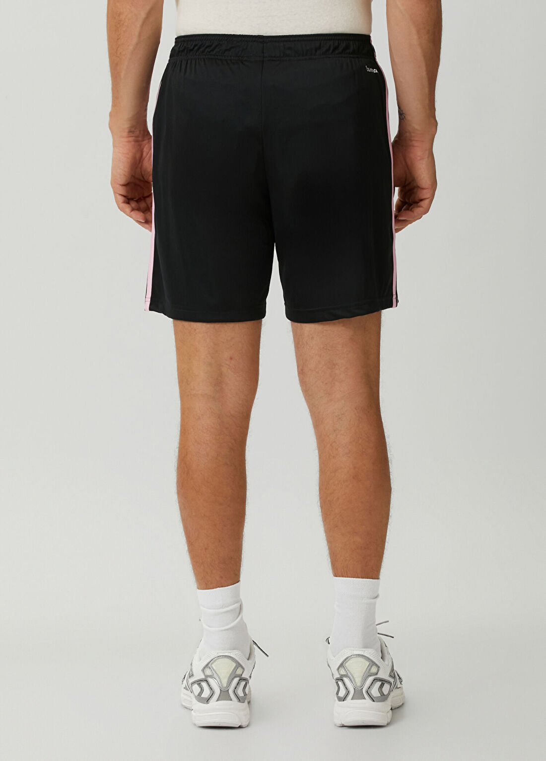 Adidas Juventus 26/27 Deplasman Şortu görsel 3