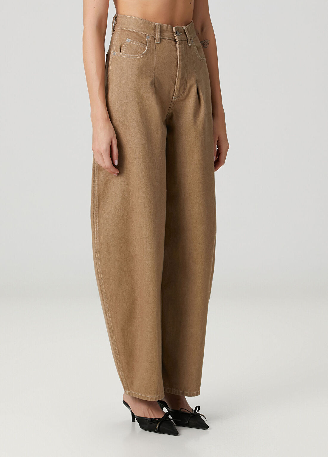Jacquemus De Nimes The Ovalo Bej Jean Pantolon görsel 2