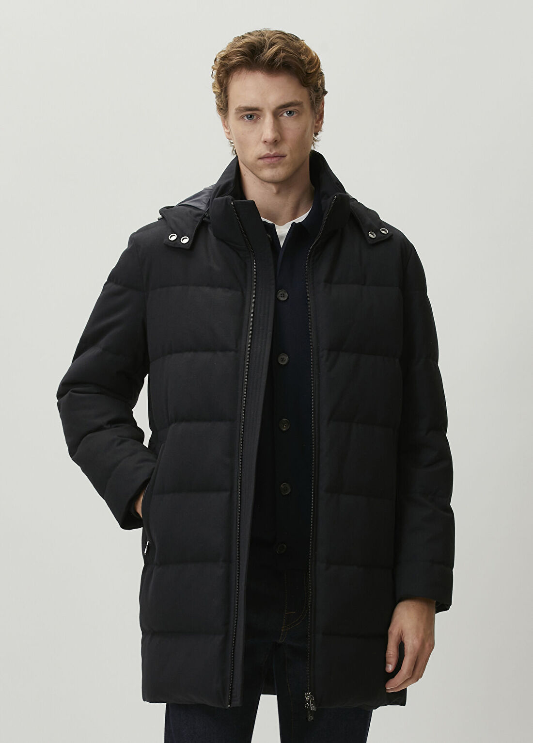Corneliani Lacivert Kapüşonlu Puff Mont