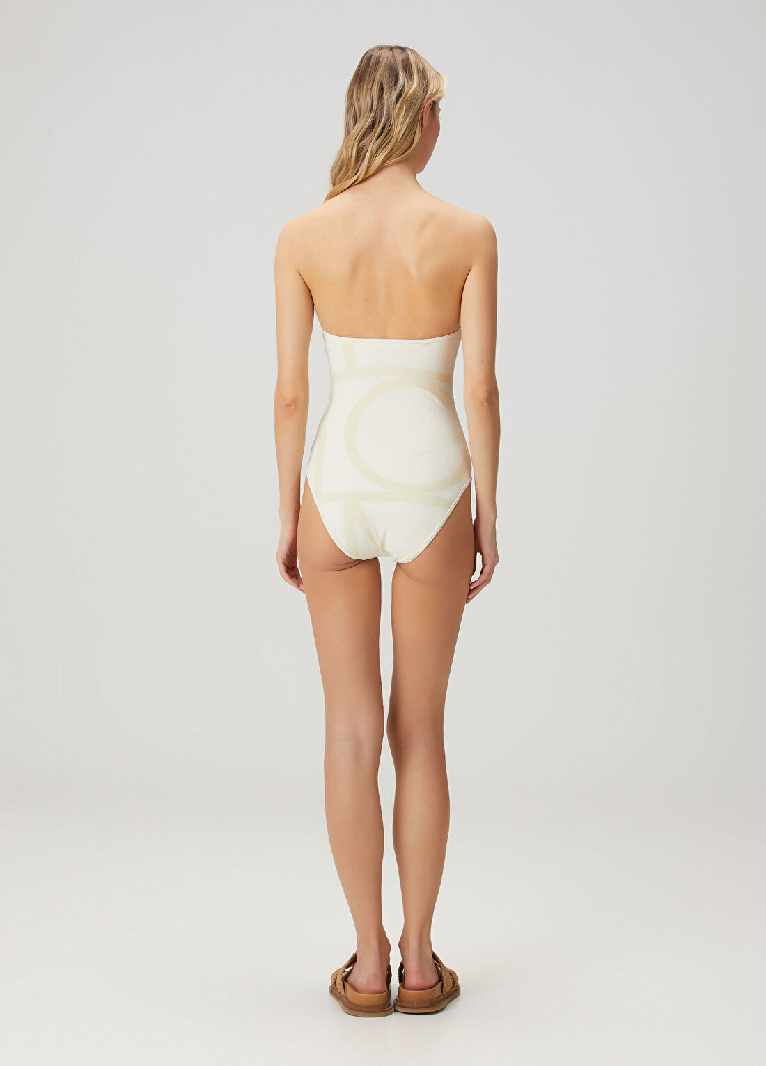 Toteme Ekru Monogram Baskılı Mayo görsel 4