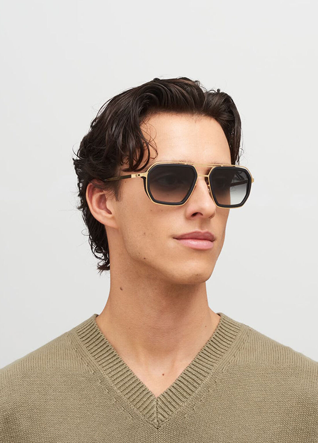 Mykita Mylon Hybrid Mojave Mh7 Pitch Gld Raw Blk Grad Altın Rengi Titanyum Unisex Güneş Gözlüğü görsel 4