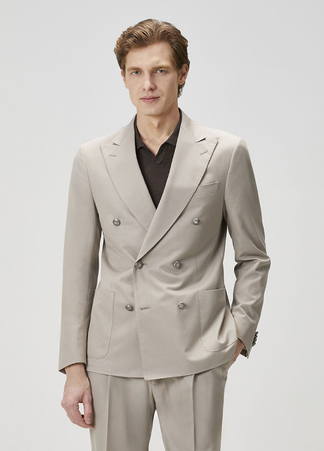 Corneliani Bej Takım görsel 2