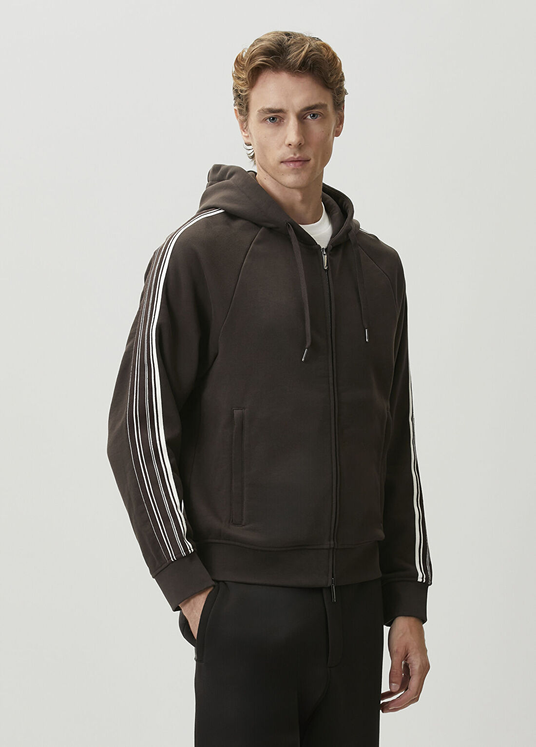Emporio Armani Kahverengi Kapüşonlu Sweatshirt görsel 3