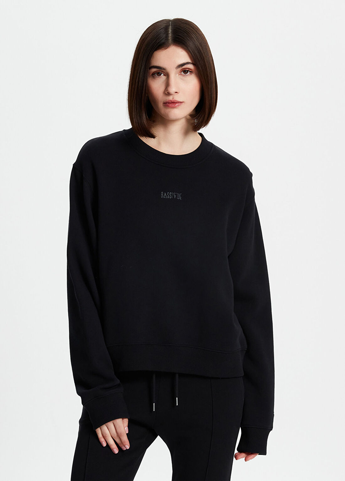 Bassigue Siyah Bisiklet Yaka Kadın Sweatshirt