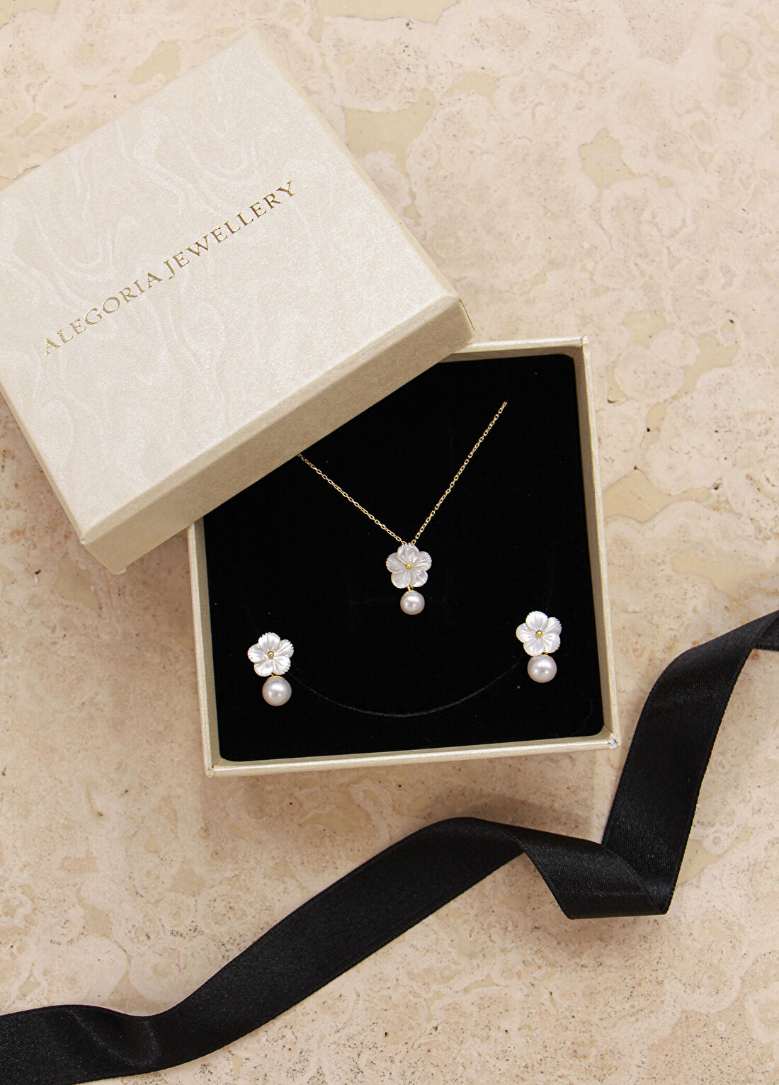 Alegoria Jewellery Cleito İnci 925 Ayar Gümüş 24 Ayar Altın Kaplama Kadın Kolye görsel 3