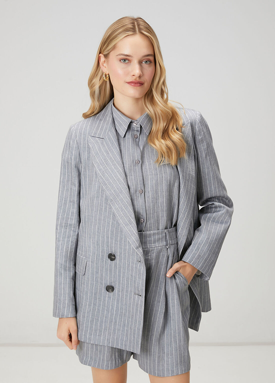 Beymen Club Gri Çizgili Kruvaze Blazer