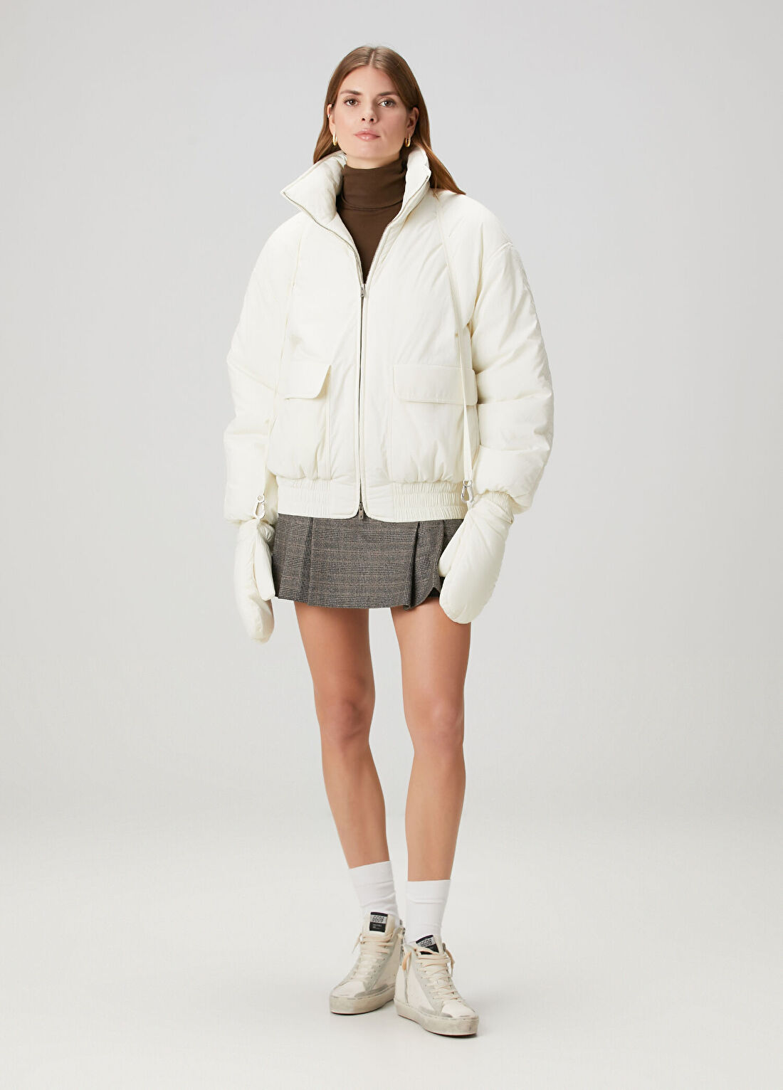 Golden Goose Krem Dolgulu Mont görsel 2