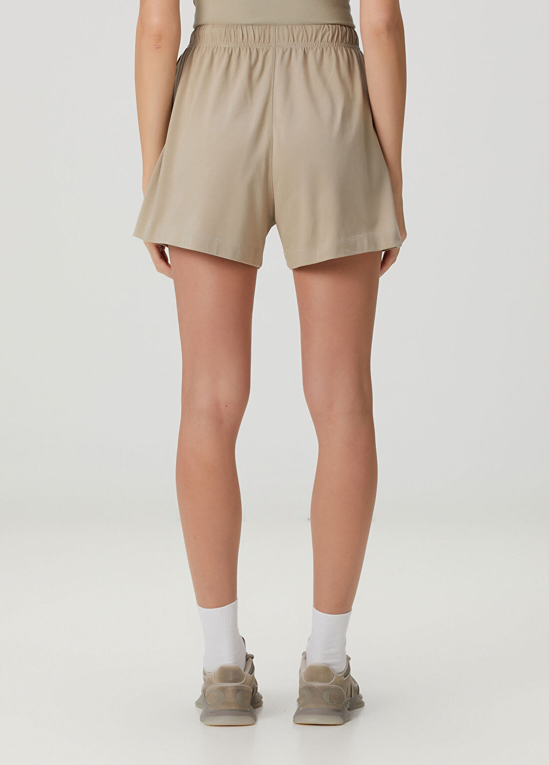 Fear Of God Essentials Bej Şort görsel 4