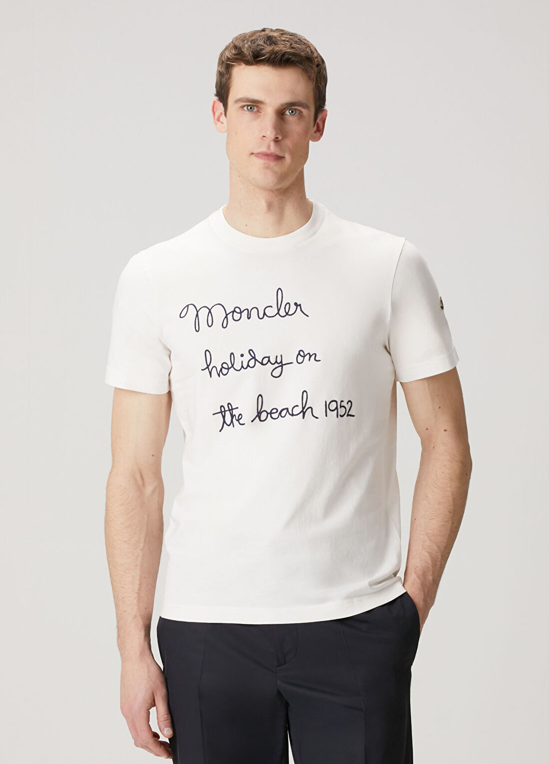 Moncler Beyaz Logo Detaylı T-shirt