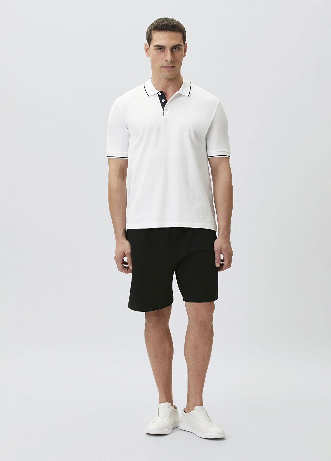 Network Slim Fit Siyah Fermuar Detaylı Örme Şort