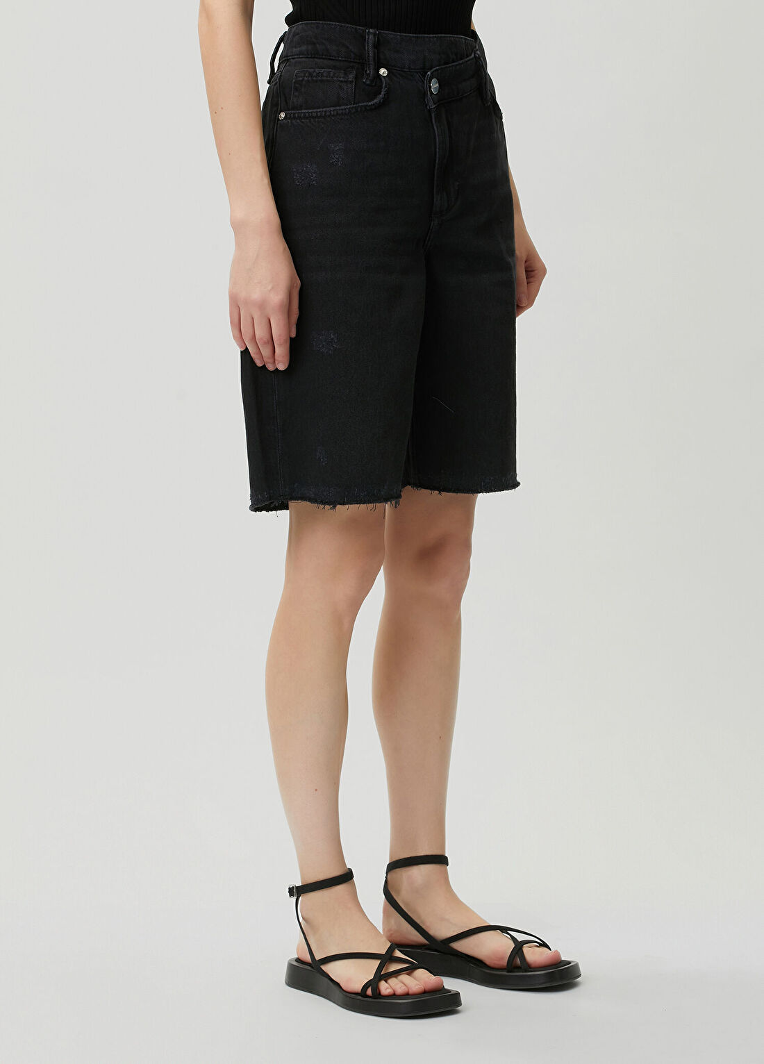 AllSaints Aki Siyah Denim Şort görsel 3