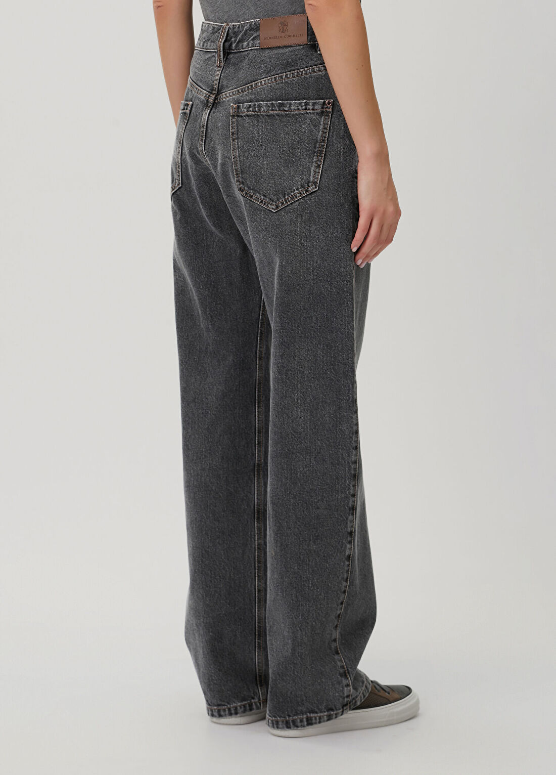 Brunello Cucinelli Koyu Gri Jean Pantolon görsel 4