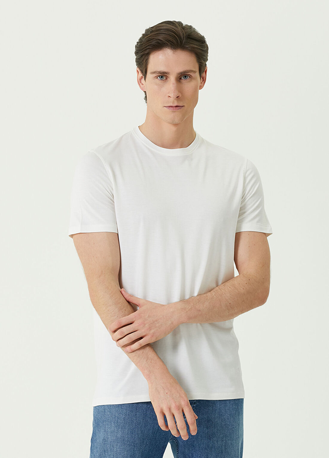 Isaia Beyaz Logo İşlemeli İpek T-shirt