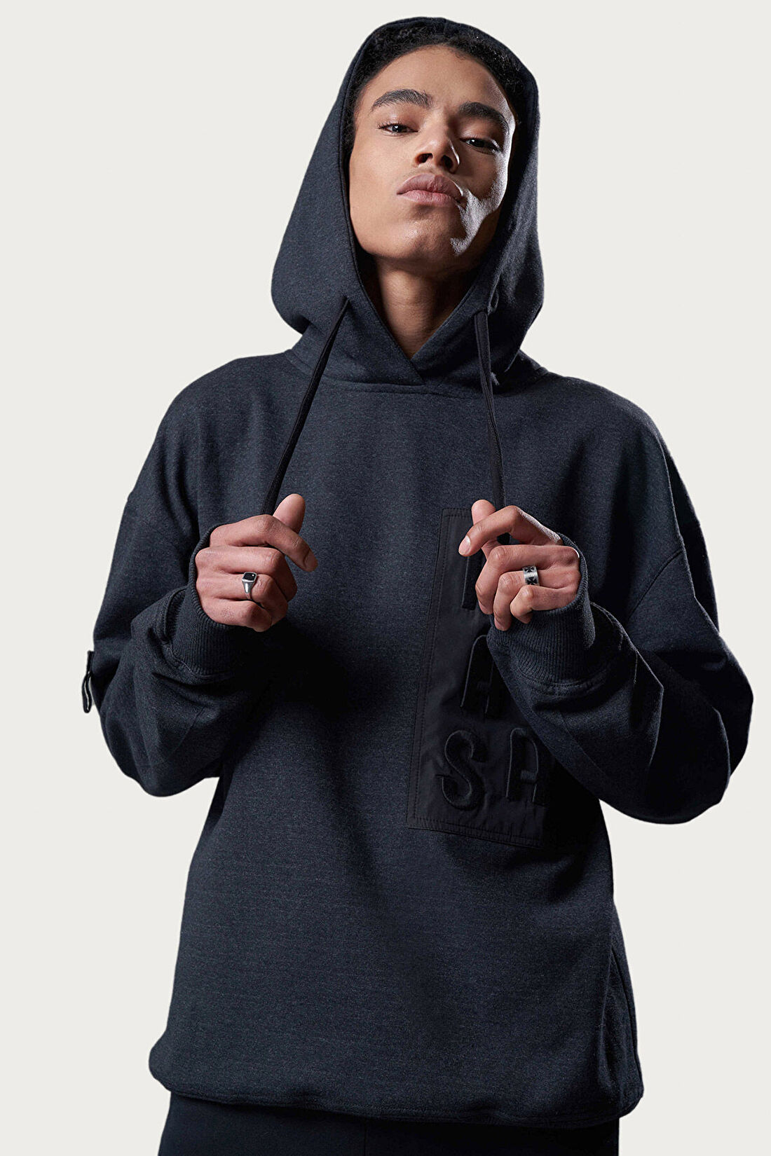 Nasaqu Isatum Regular Fit Antrasit Kapüşonlu Sweatshirt