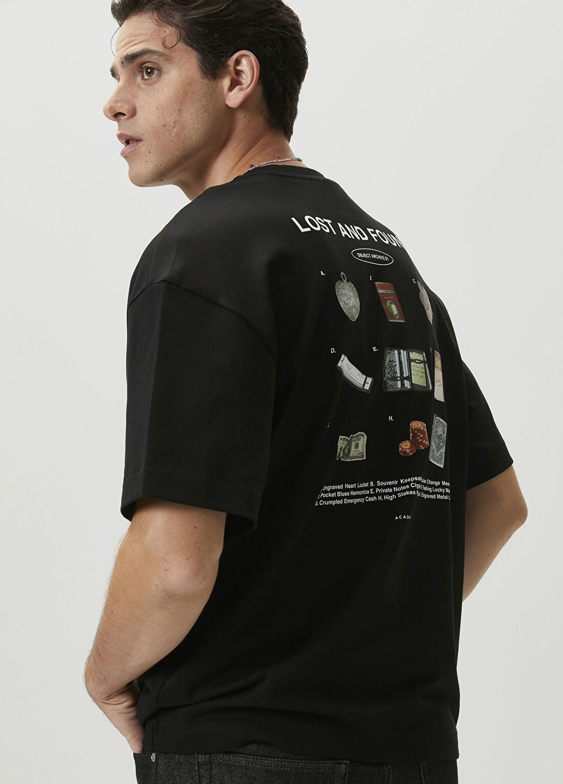 Academia Lost And Found Siyah T-shirt