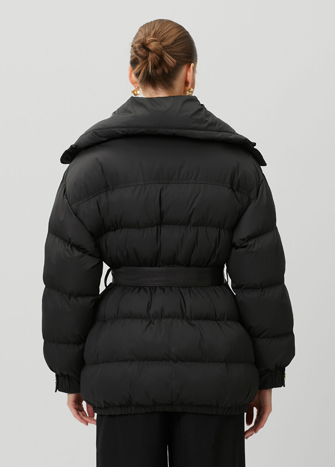 Balmain Siyah Kemerli Puffer Mont görsel 4