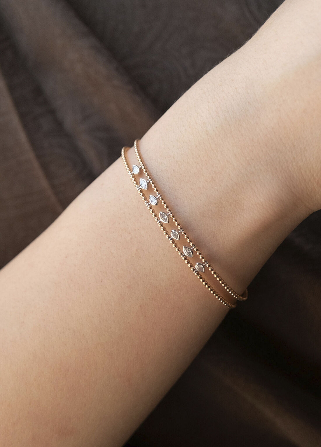 Safir Mücevher Luna Pırlanta Taşlı 14 Ayar Rose Gold Kadın Esnek Kelepçe Bileklik görsel 2
