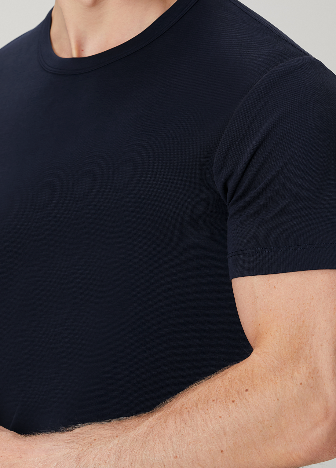 SimpleQloth Kyoto Modal Luxe Touch™ Koyu Lacivert Muscle Up Fit Kısa Kollu Erkek T-Shirt görsel 4