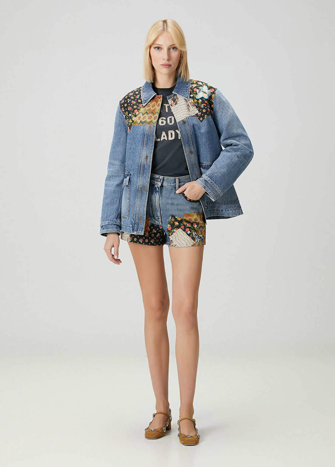 Valentino Mavi Desenli Garni Detaylı Denim Şort