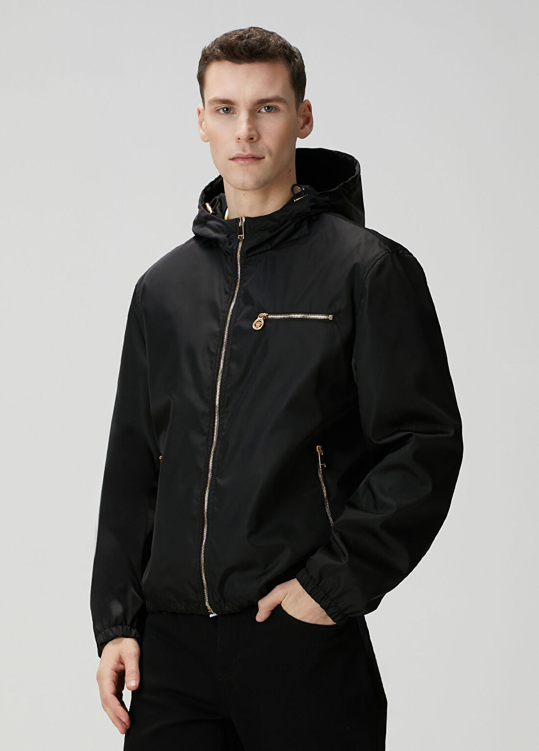 Versace Siyah Kapüşonlu Mont