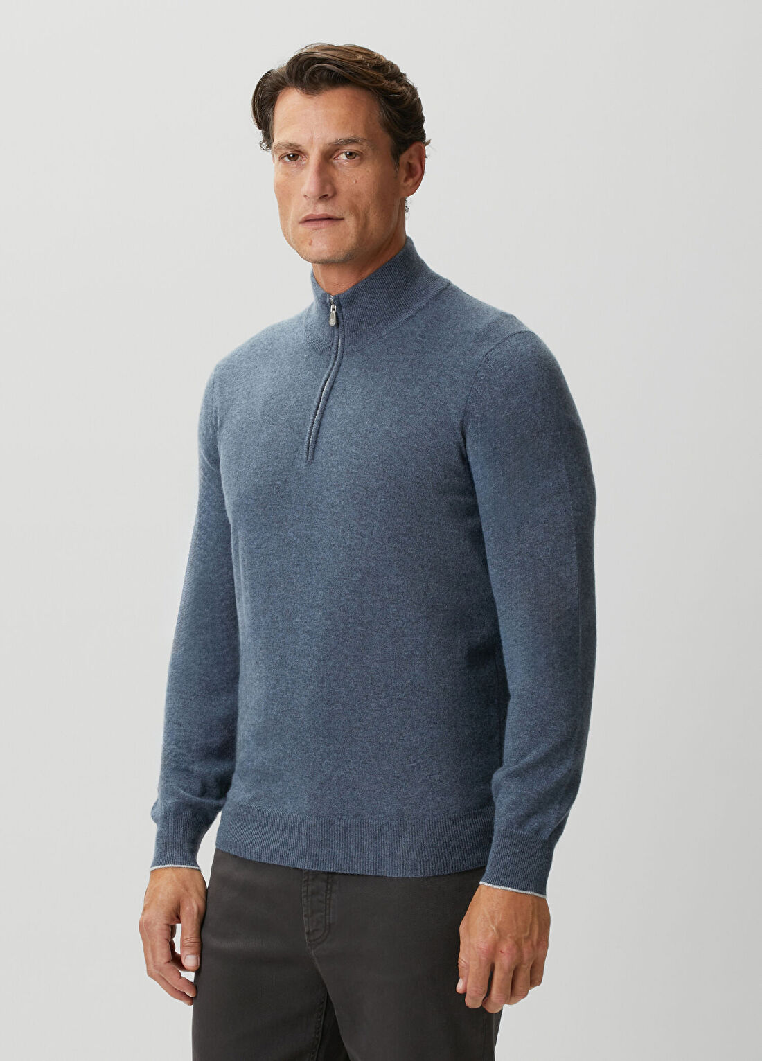 Brunello Cucinelli Indigo Kaşmir Kazak görsel 3