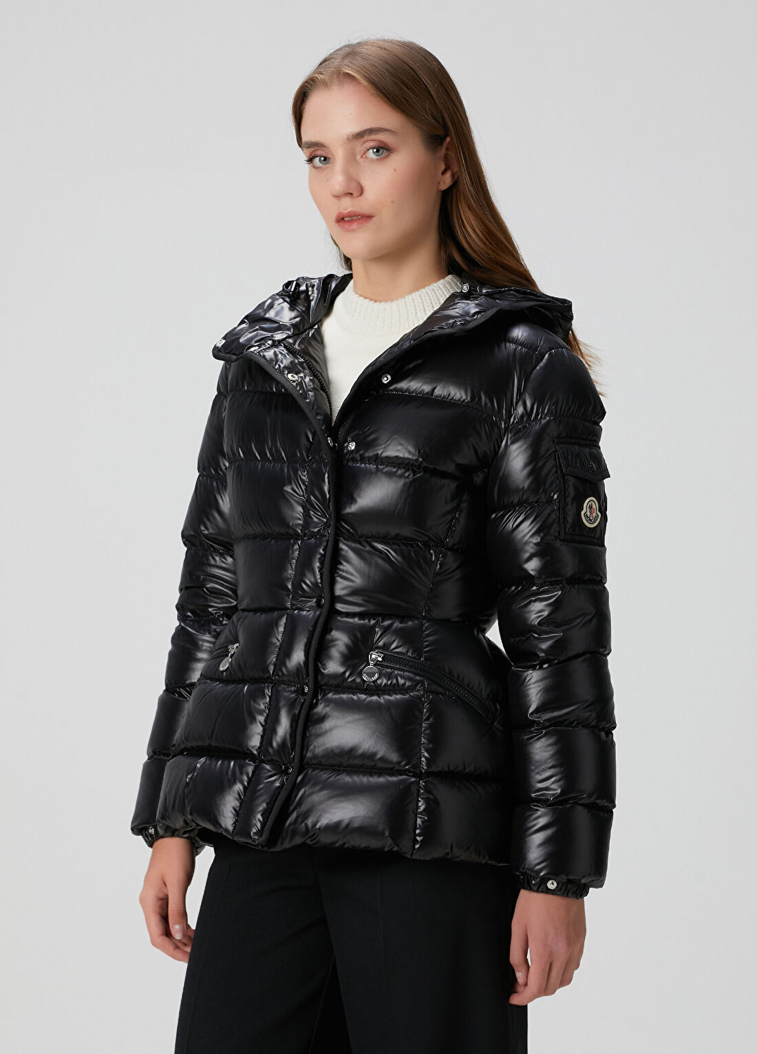 Moncler Barante Siyah Kapüşonlu Puffer Mont görsel 3