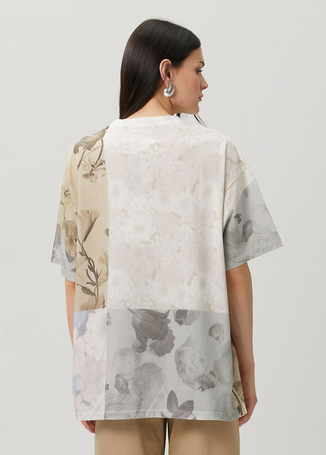 Maison Margiela Patchwork Çiçek Desenli T-shirt görsel 4