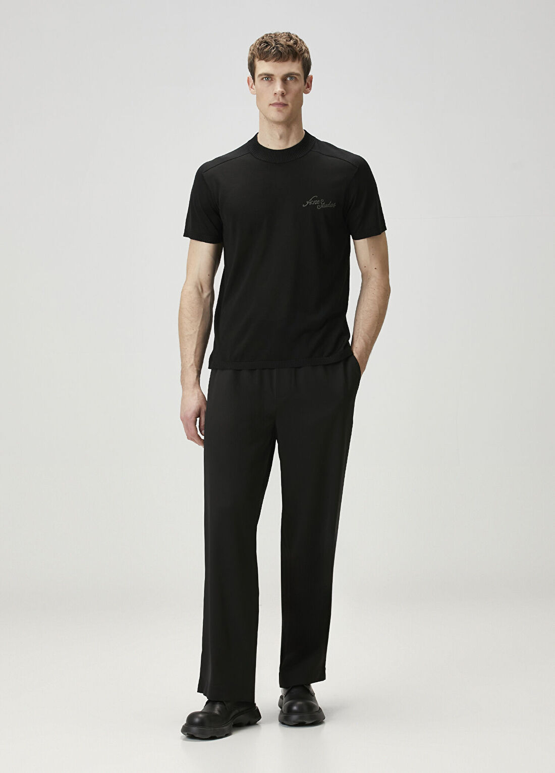 Acne Studios Siyah Logo Nakışlı Kısa Kollu İpek Triko görsel 2