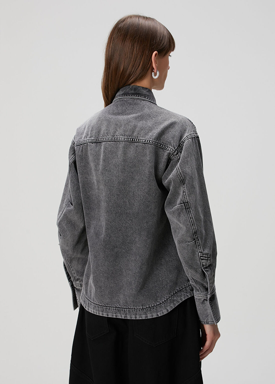 The Attico Gri Denim Gömlek görsel 4