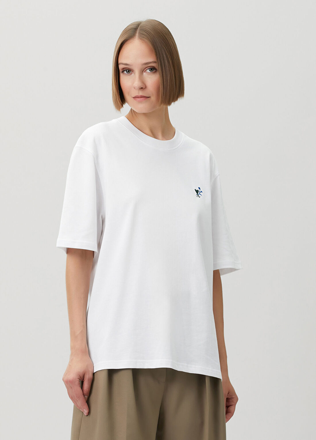 Ami Paris Boxy Fit Beyaz T-shirt