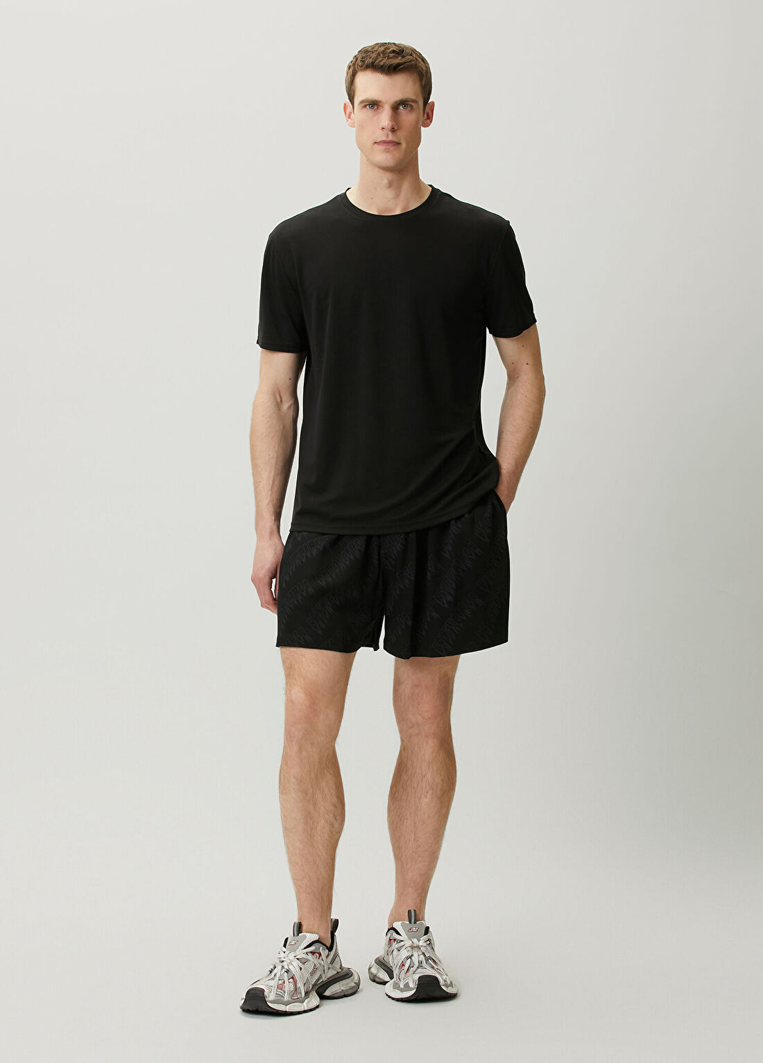 Balenciaga Siyah Logo Desenli Bermuda