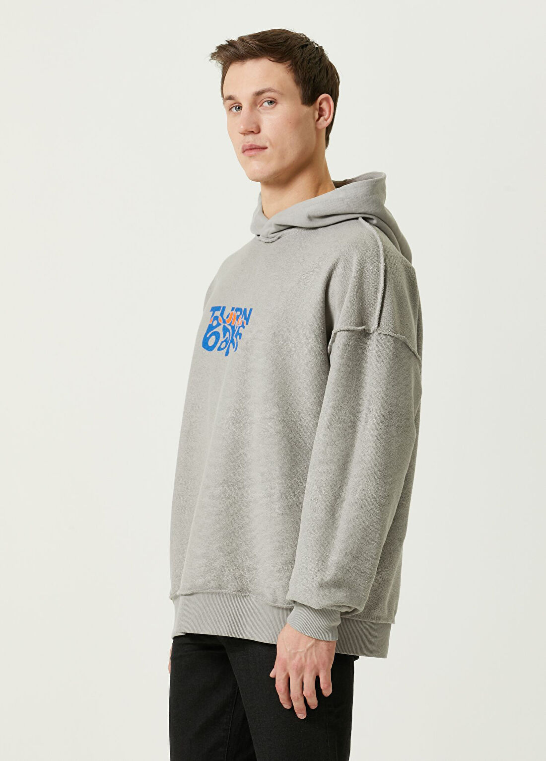 Turn & Bake Gri Logo Baskılı Kapüşonlu Erkek Sweatshirt görsel 4