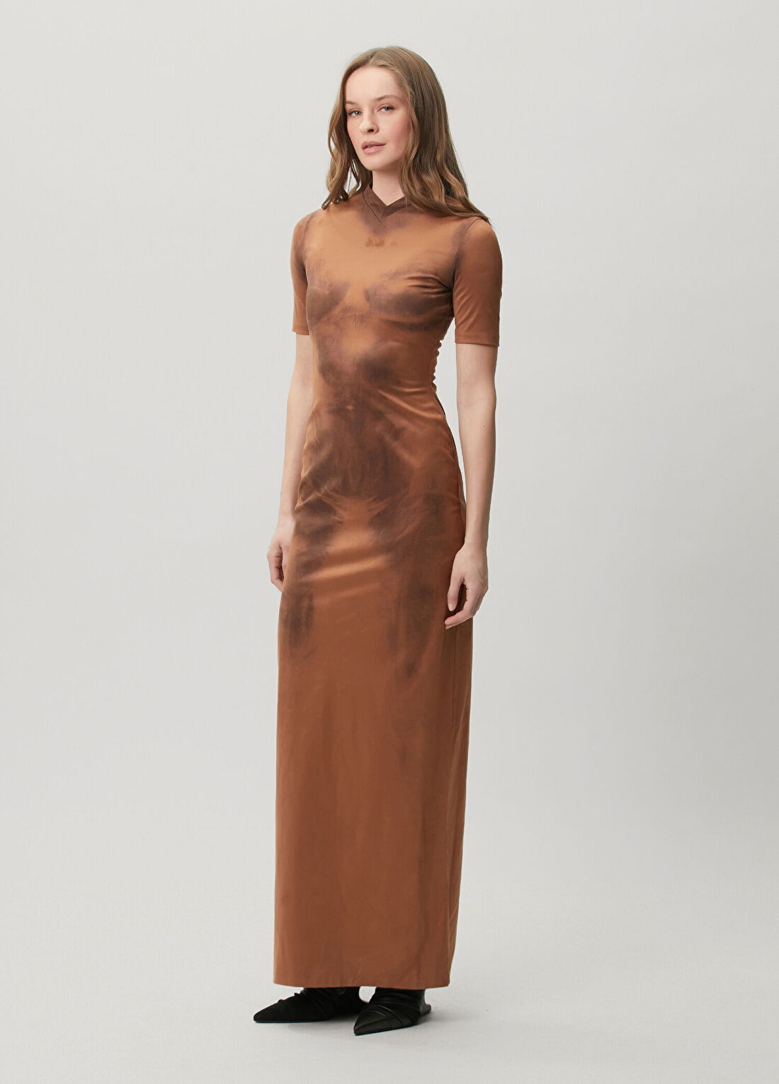 Acne Studios Kahverengi Desenli Maksi Elbise görsel 2