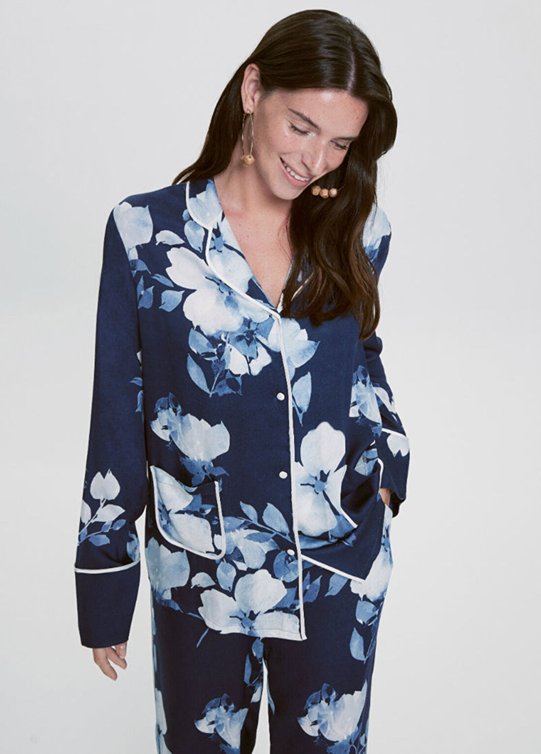 House of Silk Lavinia Çiçek Desenli Lacivert Viskon Kadın Pijama Takımı görsel 2