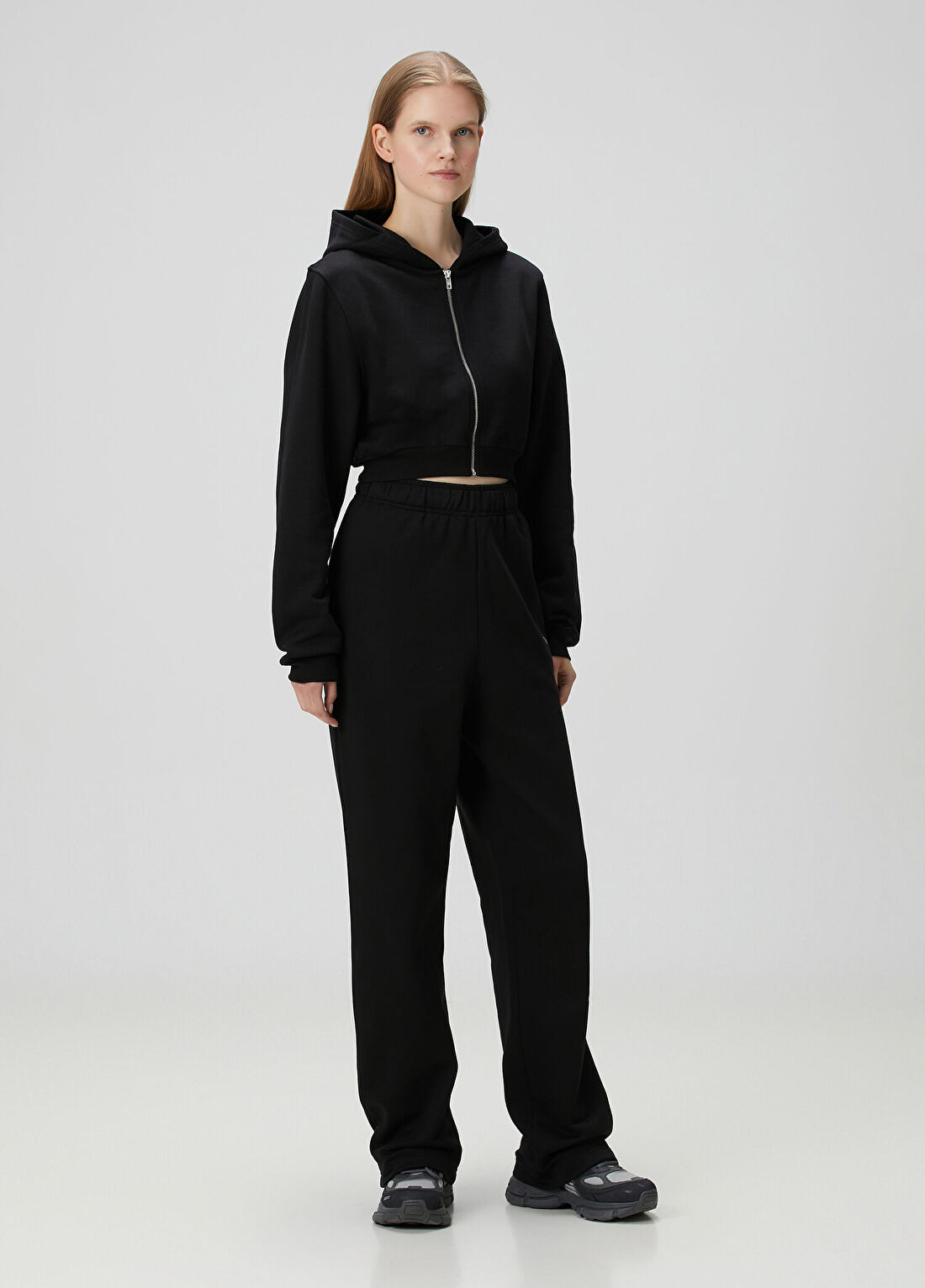 Jerf Aura Siyah Fermuarlı Crop Hoodie görsel 2