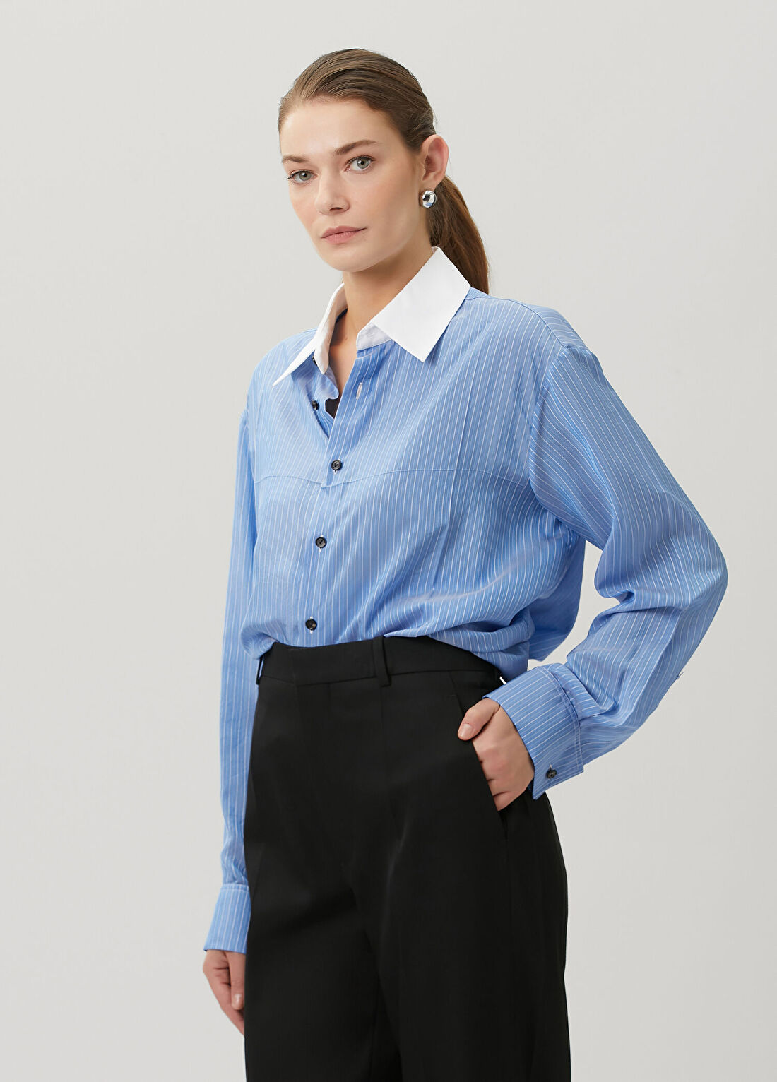 Bottega Veneta Mavi Beyaz Çizgili Gömlek