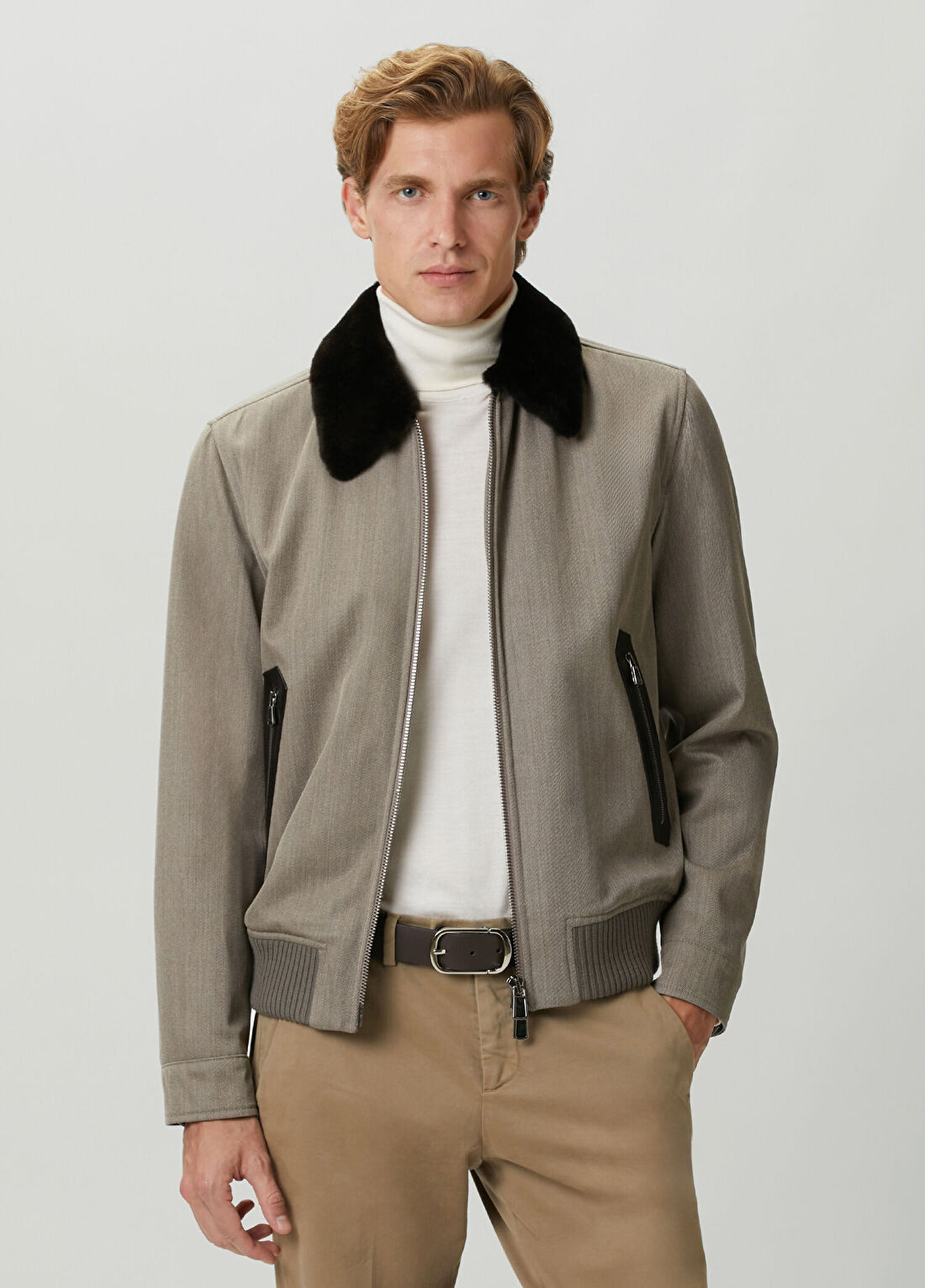 Isaia Bej Mont