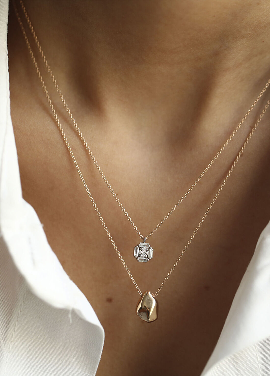 Reis Kuyumculuk Corner Baget Pırlanta Taşlı 14 Ayar Rose Gold Kadın Kolye görsel 3