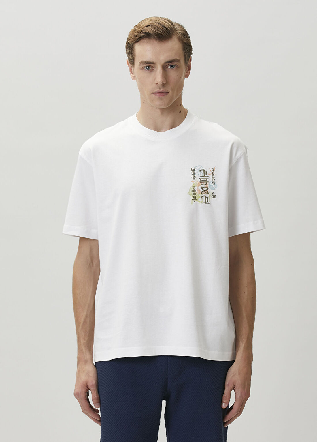 Guess Oversize Fit Beyaz Jersey T-shirt