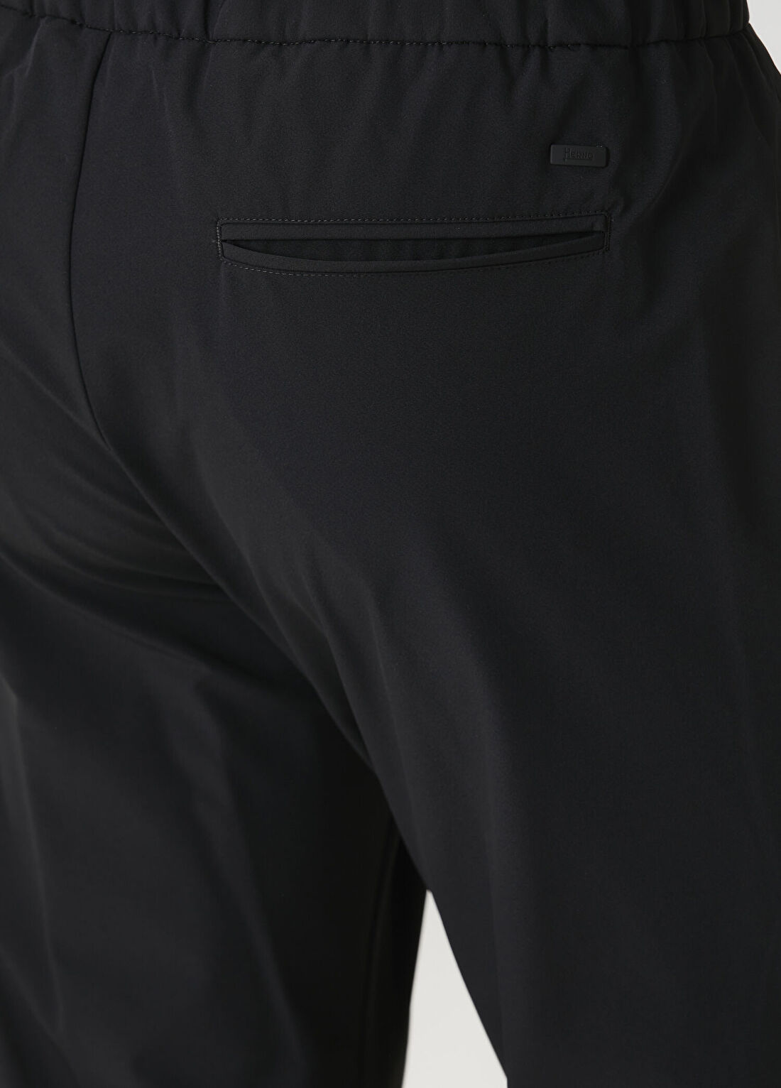 Herno Siyah Beli Kordonlu Pantolon görsel 4