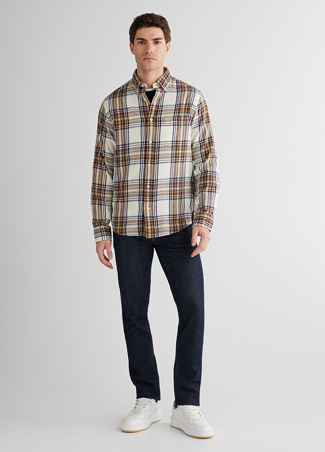 Gant Krem Rengi Regular Fit Düğmeli Uzun Kollu Erkek Gömlek görsel 3