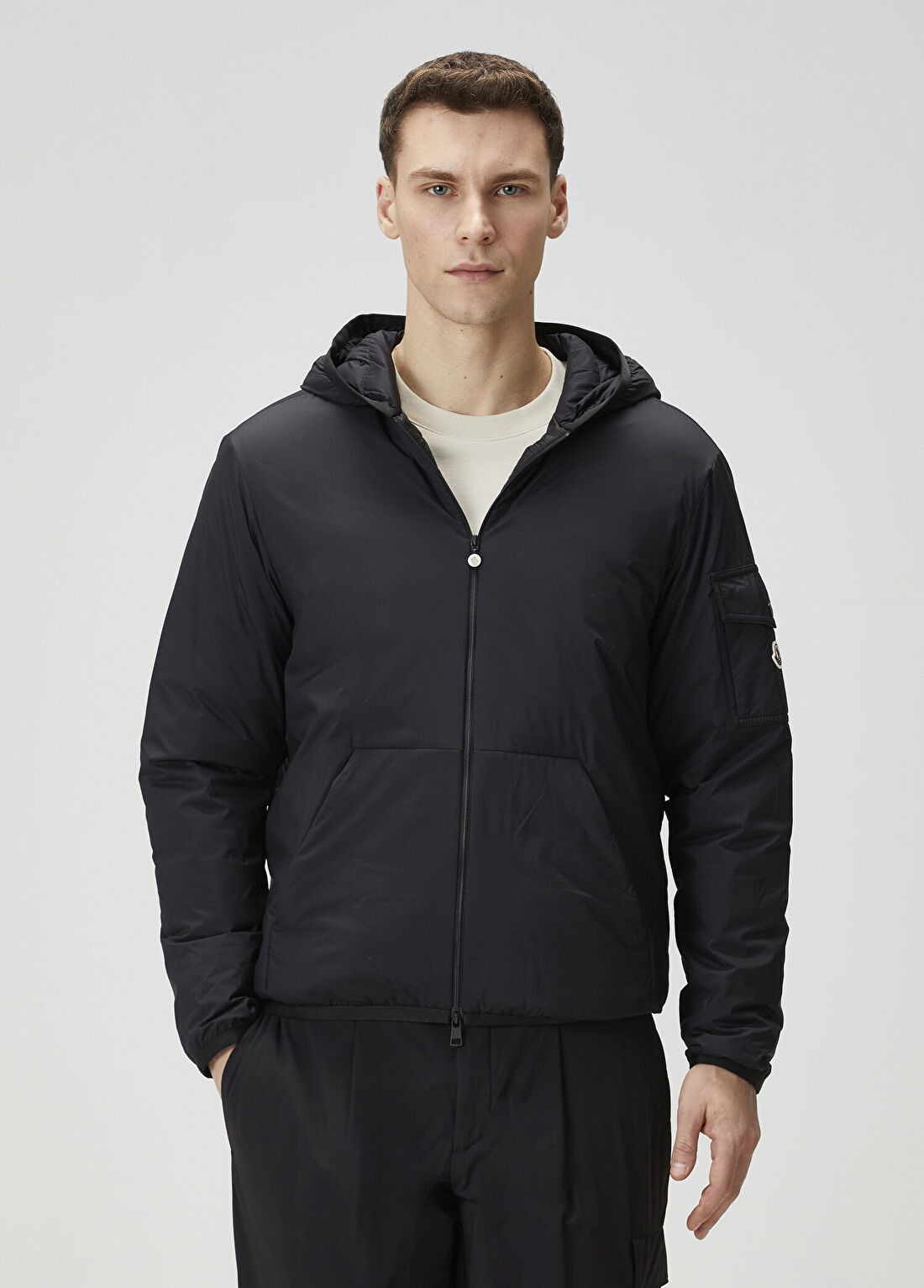 Moncler Siyah Kapüşonlu Mont