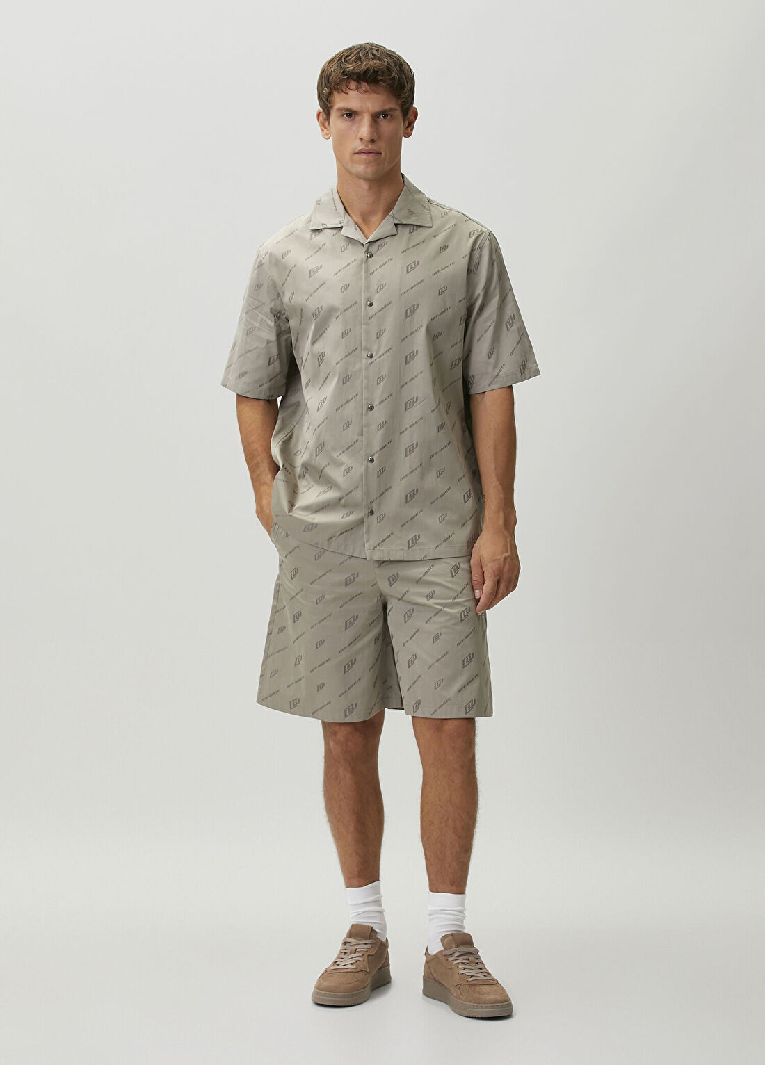 Off-White Bej Logo Desenli Bermuda