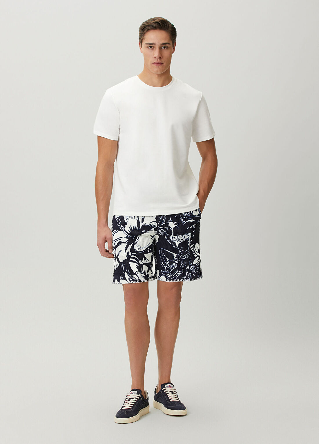 Dsquared2 Dancing Flowers Lacivert Beyaz Triko Bermuda