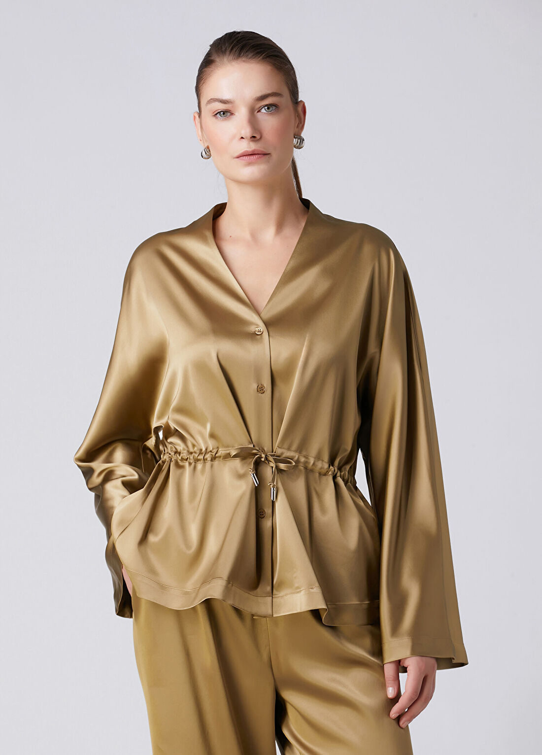 Beymen Collection Haki Beli Büzgülü Saten Gömlek