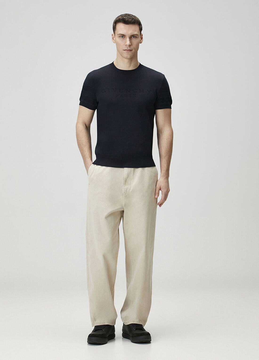Givenchy Lacivert Triko görsel 2