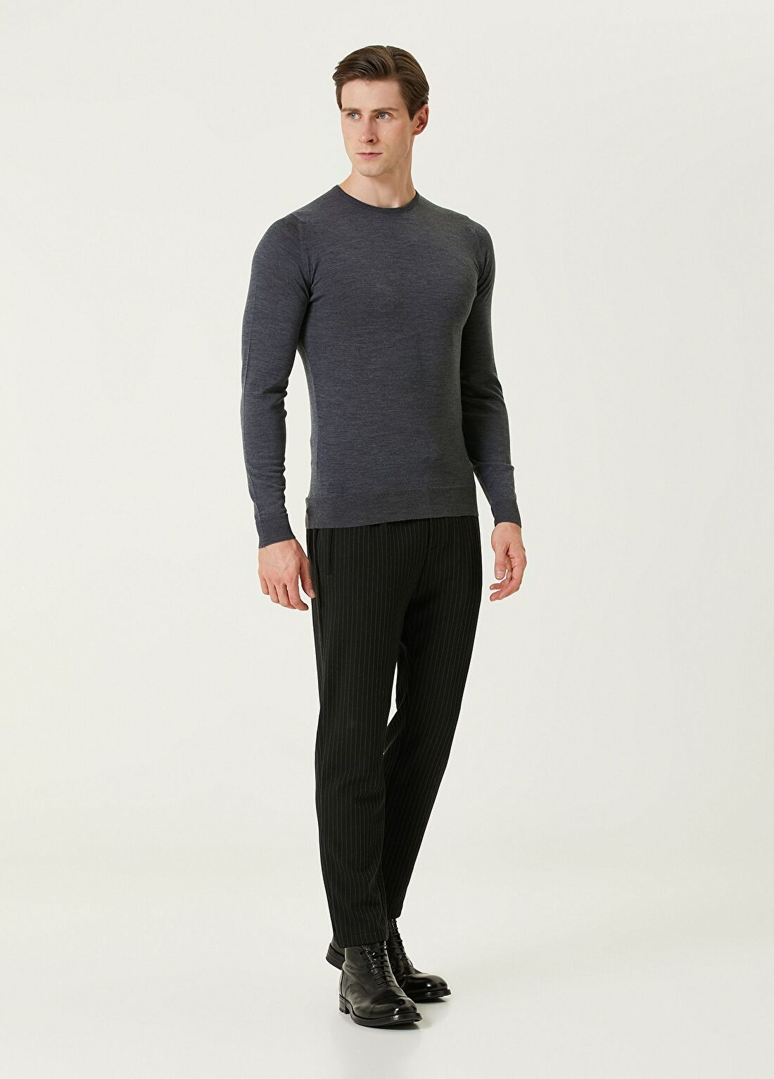 John Smedley Lundy Koyu Gri Merino Kazak görsel 2