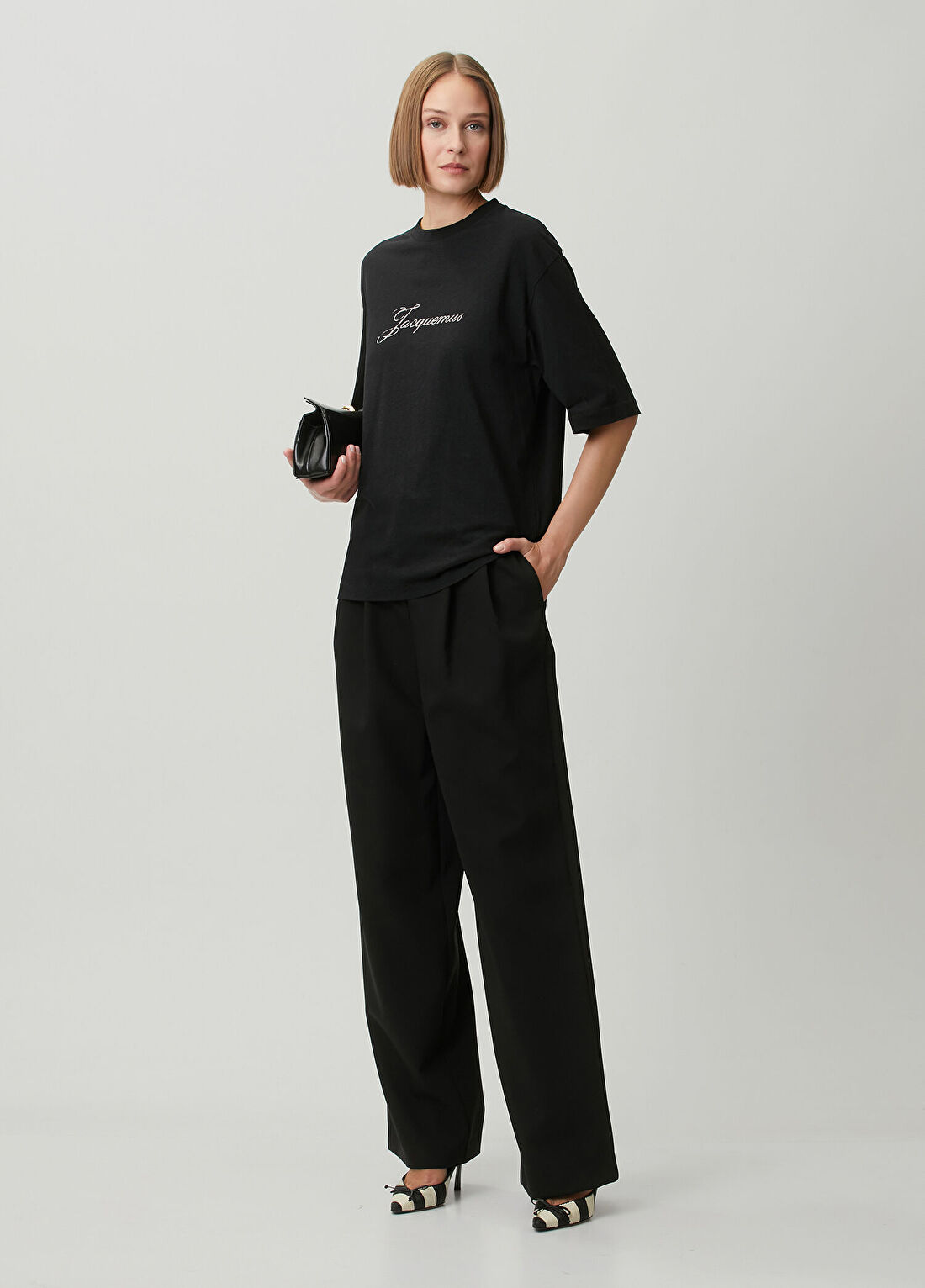 Jacquemus Siyah Logo Baskılı T-shirt görsel 2