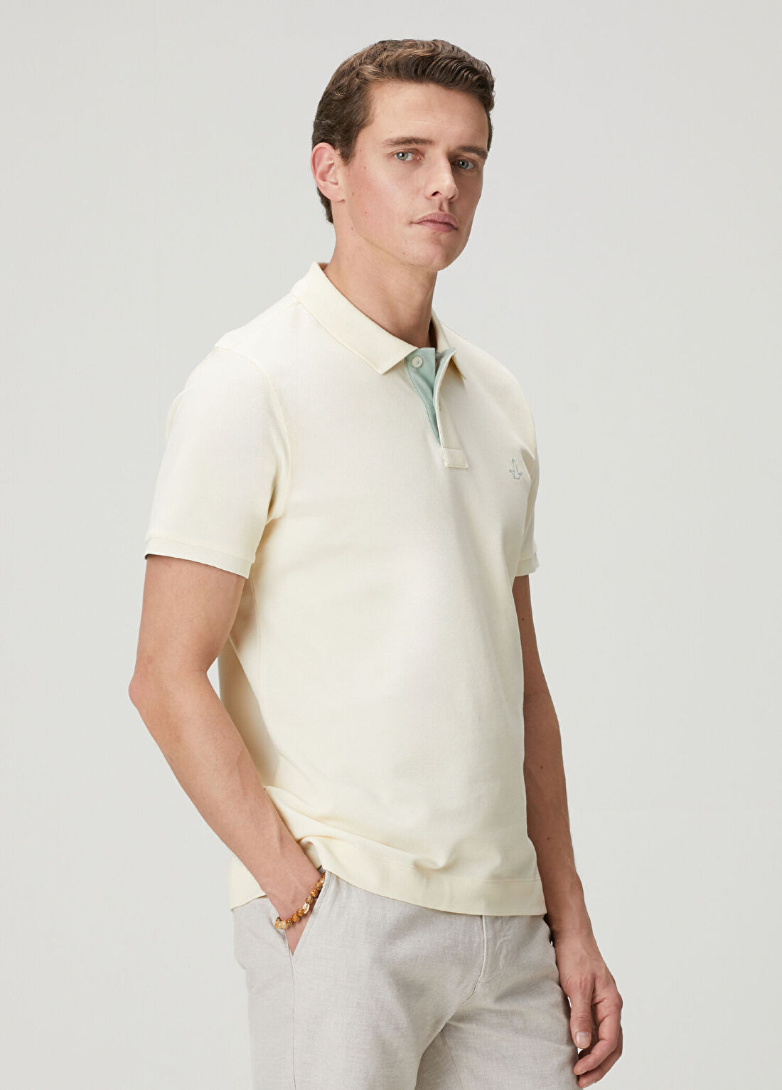 Beymen Club Comfort Fit Krem Yaka Altı Baskılı Polo T-shirt