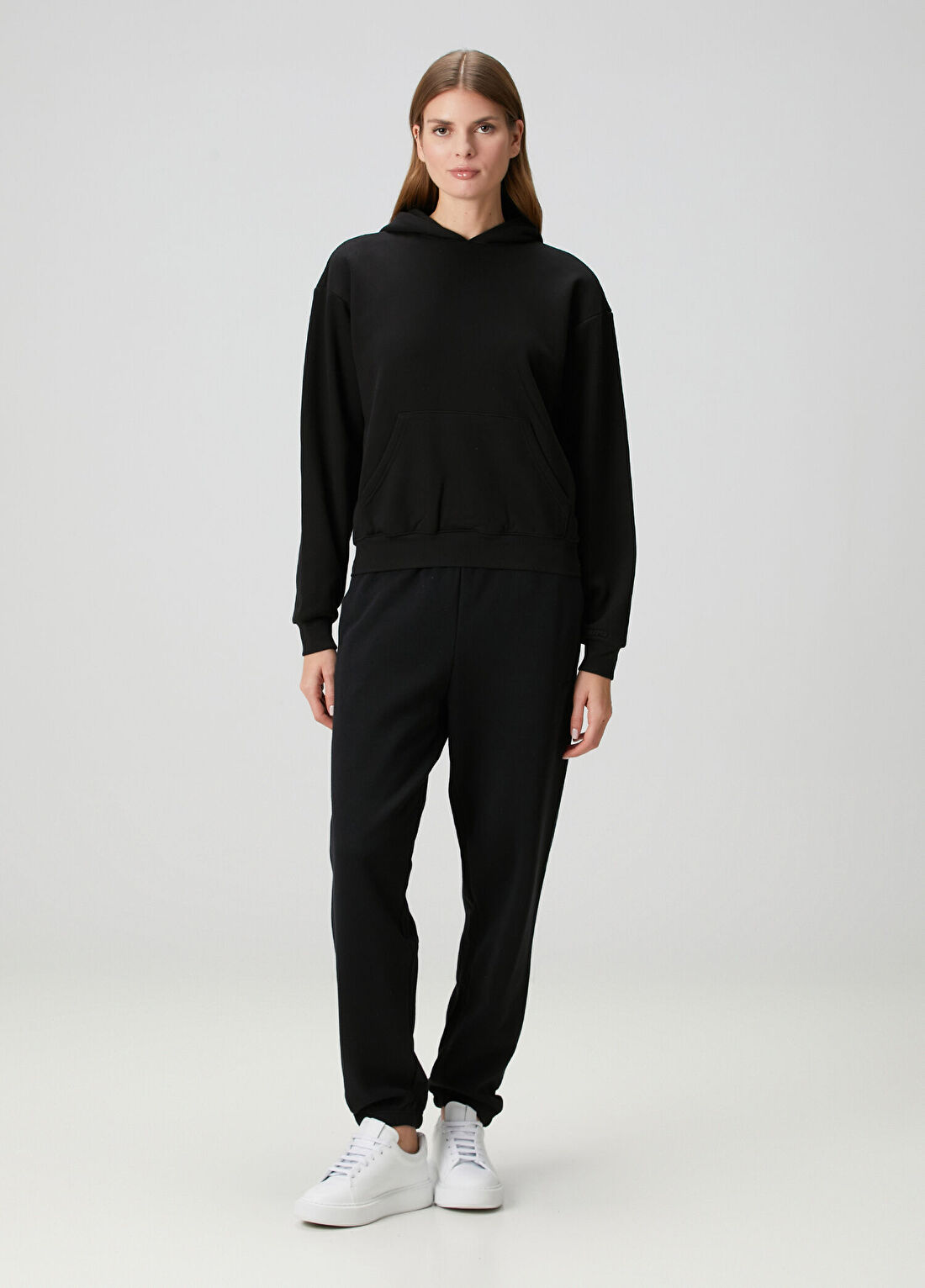 Skims Classic Siyah Kapüşonlu Sweatshirt görsel 2